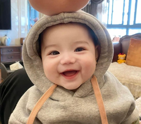 EM CẦN GẤP CÔ CHĂM BÉ 4 THÁNG LÀM ĂN Ở LẠI