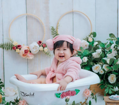 EM CẦN GẤP 1 CHỊ CHĂM EM BÉ