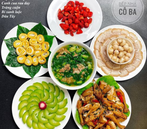 Gia đình em cần tuyển 1 cô giúp việc nhà ( ở lại nhà )