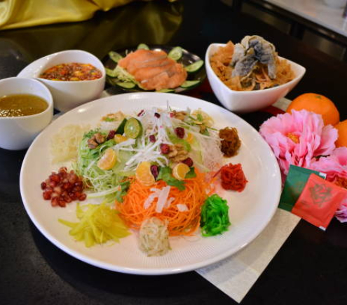 TUYỂN  GẤP CÔ LÀM Ở LẠI VỚI GIA ĐÌNH Ạ !