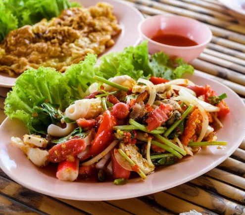 CÓ CHỊ NÀO CẦN VIỆC ĐI LÀM NGAY THÌ GỌI EM NHÉ