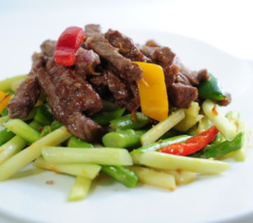 GIÚP VIỆC NHÀ _ NẤU ĂN NHÀ CHUNG CƯ LƯƠNG 9 TRIỆU ( BAO ĂN Ở ) LIÊN HỆ : 0332381174