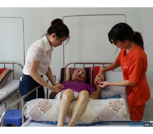 CẦN TÌM NGƯỜI CHĂM BÀ 104 TUỔI (LÀM Ở LẠI)