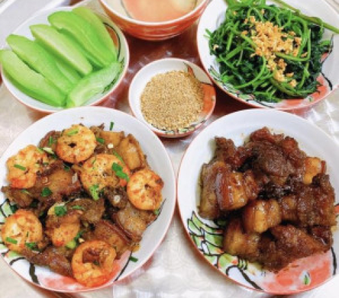 Em tuyển gấp 1 chị giúp việc làm ở lại tại quận 6, gần bến xe chợ lớn.