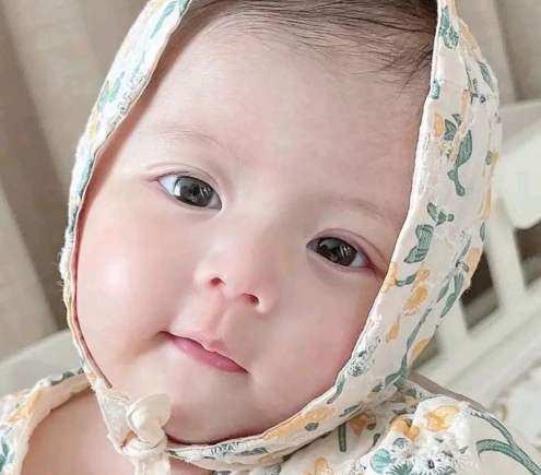 Tuyển chị chuyên chăm em bé lương 9tr+ bao ăn ở