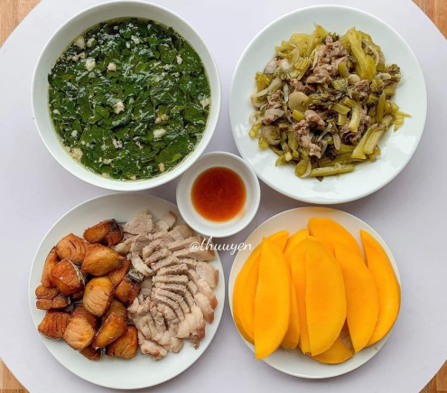 GIA ĐÌNH EM Ở THỦ ĐỨC-TPHCM CẦN TUYỂN CÔ GIÚP VIỆC