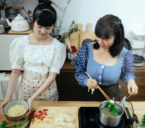 TẾT CẬN KỀ EM CẦN TUYỂN GẤP 1 CHỊ GIÚP VIỆC CÓ THỂ LÀM XUYÊN TẾT
