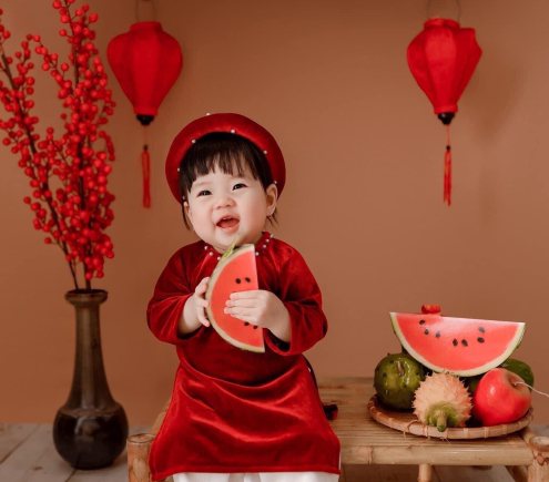 CẦN GẤP CHỊ CHĂM BÉ