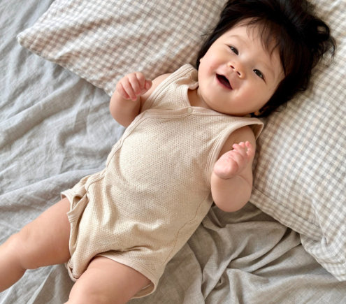 Em đang cần gấp 1 cô chuyên chăm sóc bé ạ
