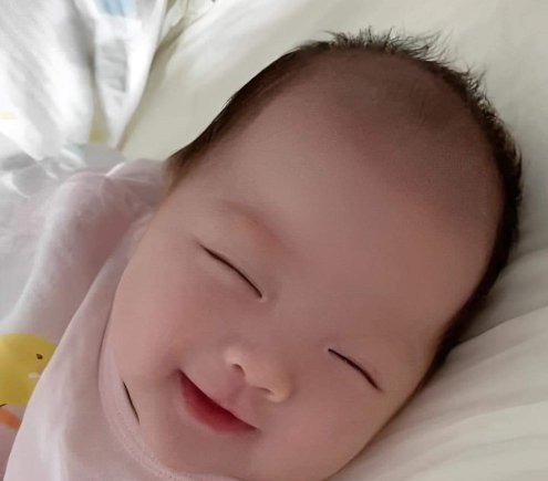 CẦN GẤP CÔ BẢO MẪU CHĂM BÉ 8 THÁNG BAO ĂN Ở LẠI, LƯƠNG 9TR BAO ĂN Ở