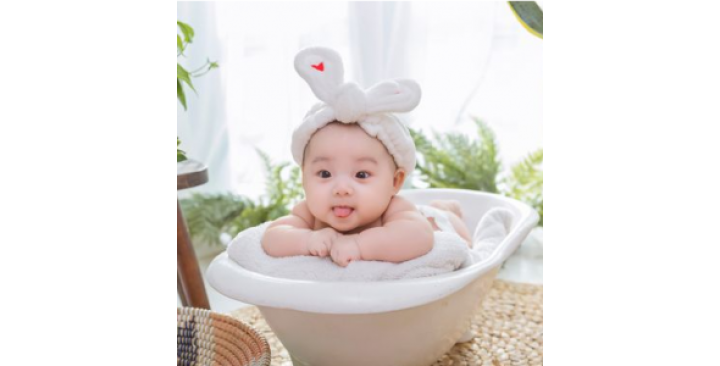 CẦN CHỊ  CHĂM BÉ  6 THÁNG TUỔI LÀM Ở LẠI TẠI QUẬN 9. _ LƯƠNG EM GỬI 9 TRIỆU/ THÁNG