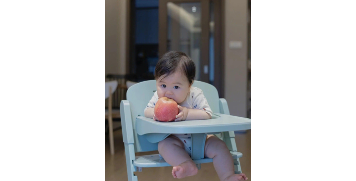 EM CẦN GẤP 1 CÔ CHĂM BÉ  