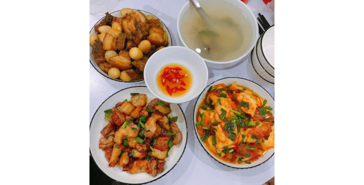 CẦN GẤP 1 CÔ GIÚP VIỆC NHÀ