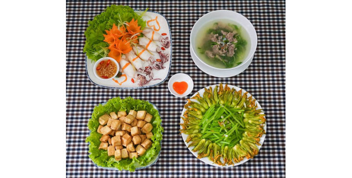nhà mình có chị nào làm việc nhà nấu ăn ở lại ổn định lâu dài liên hệ em ngay ạ
