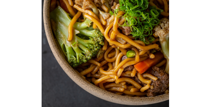 GIA ĐÌNH EM CẦN TUYỂN CÔ LÀM Ở LẠI