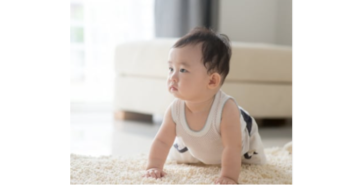 Cần cô chăm bé 9 tháng 